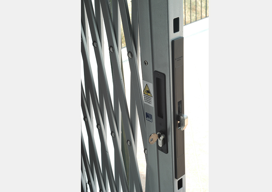 Cancelletti di sicurezza estensibili briareo dibi Sicurezza per finestre